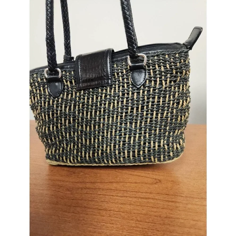Brighton Vintage Woven Small Shoulder Bag Wicker Braided Basket Purse Heart Logo